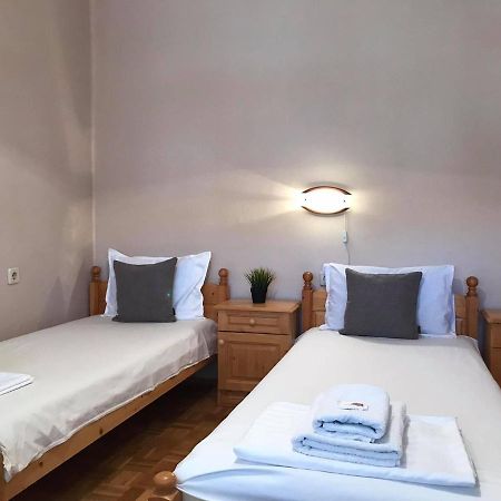 Къща За Гости Загорски Hotel Kalofer Kültér fotó